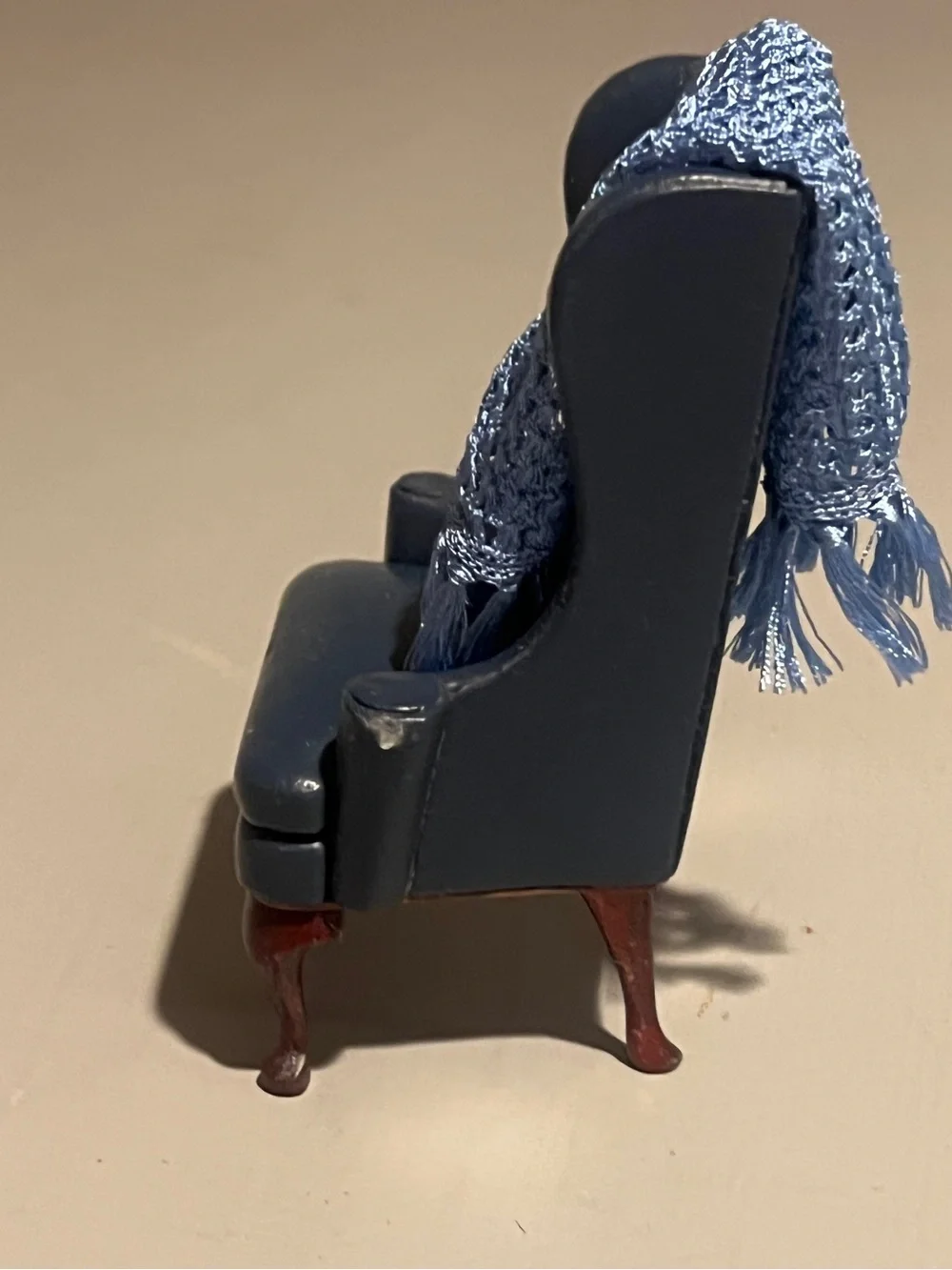 ✨ Vintage Miniature Armchair – Collectible Dollhouse Chair ✨